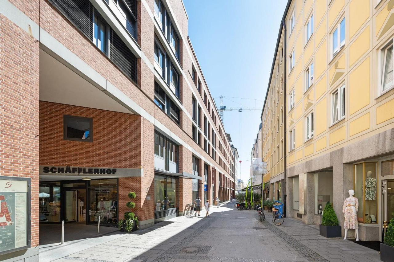 2 Bedroom Top Floor Apartment Direct On Marienplatz Munich Exterior photo
